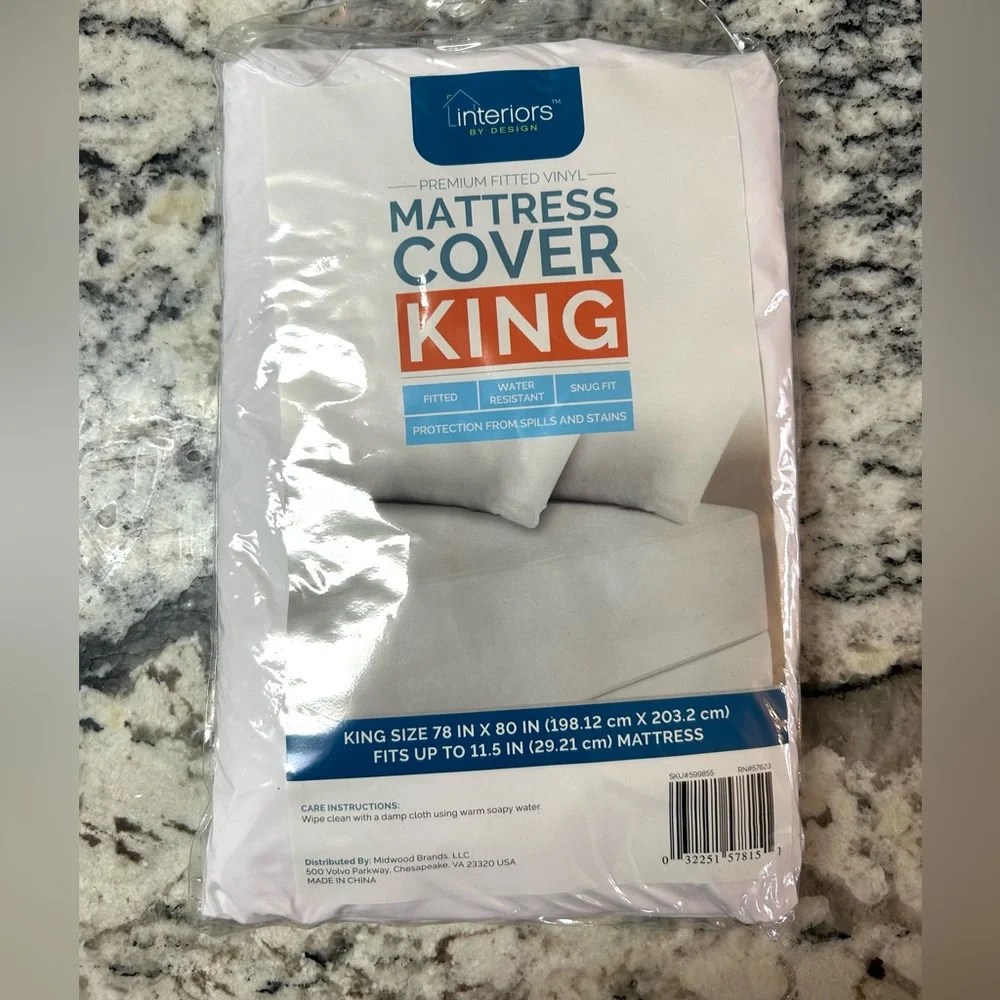 King Fitted Vinyl Mattress Cover - White